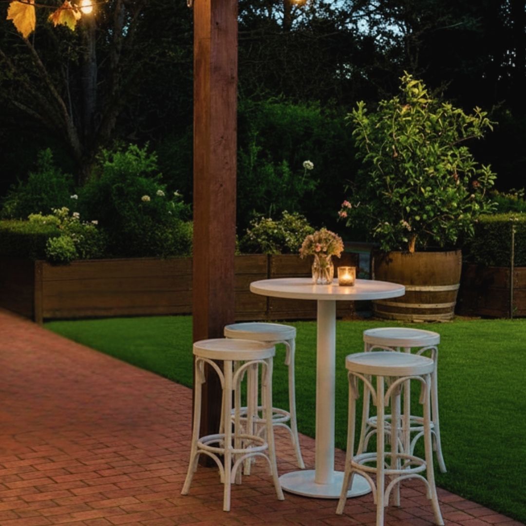 hampton Bar Table and stools